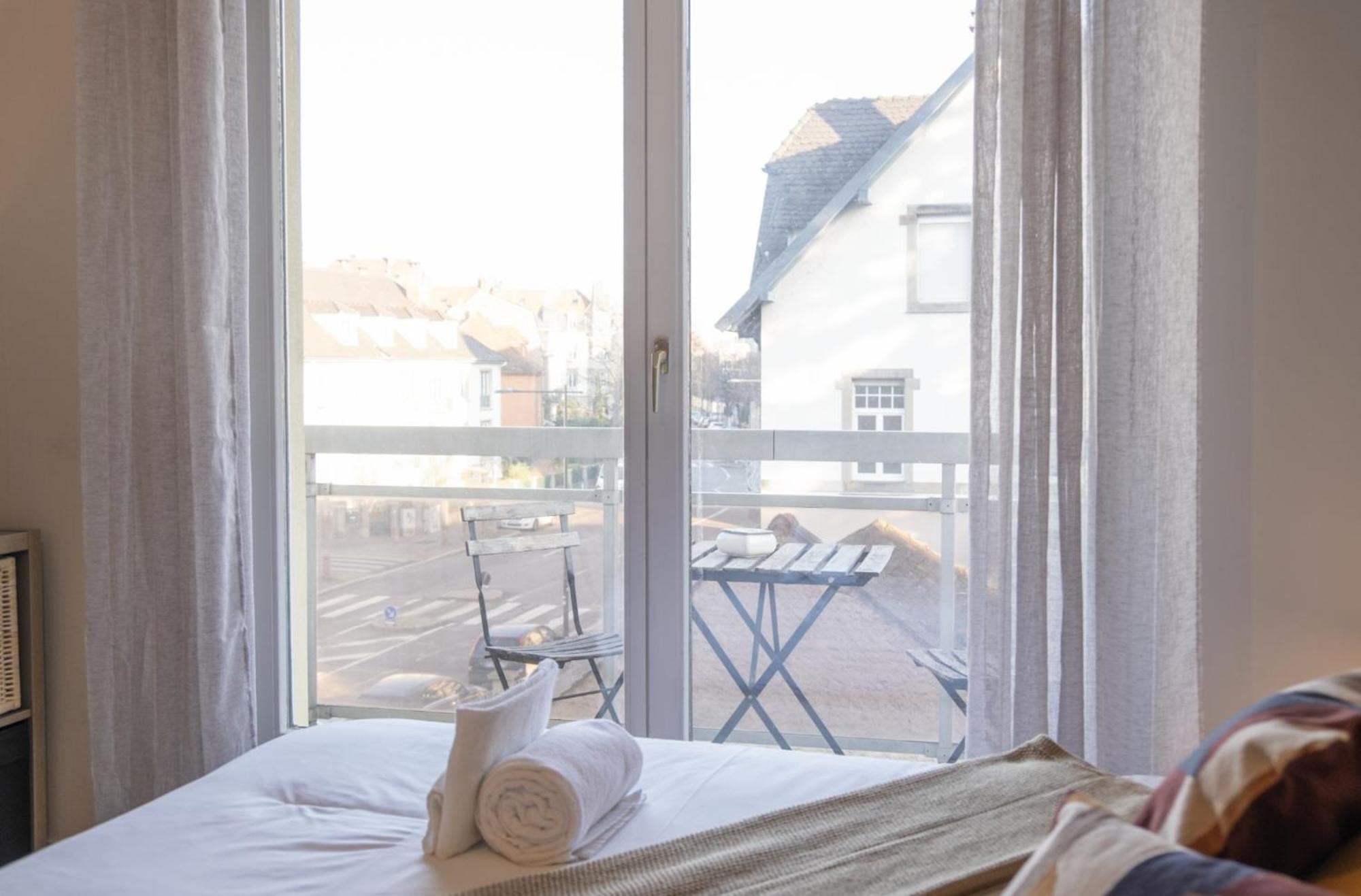 ストラスブールParking - L'Ambre - Balconアパートメント エクステリア 写真